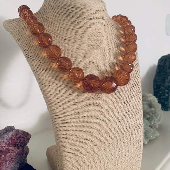 Vintage 50-60's Faceted Crystal Beads Peach/Apricot Faceted Graduated Ne… - Picture 5 of 9